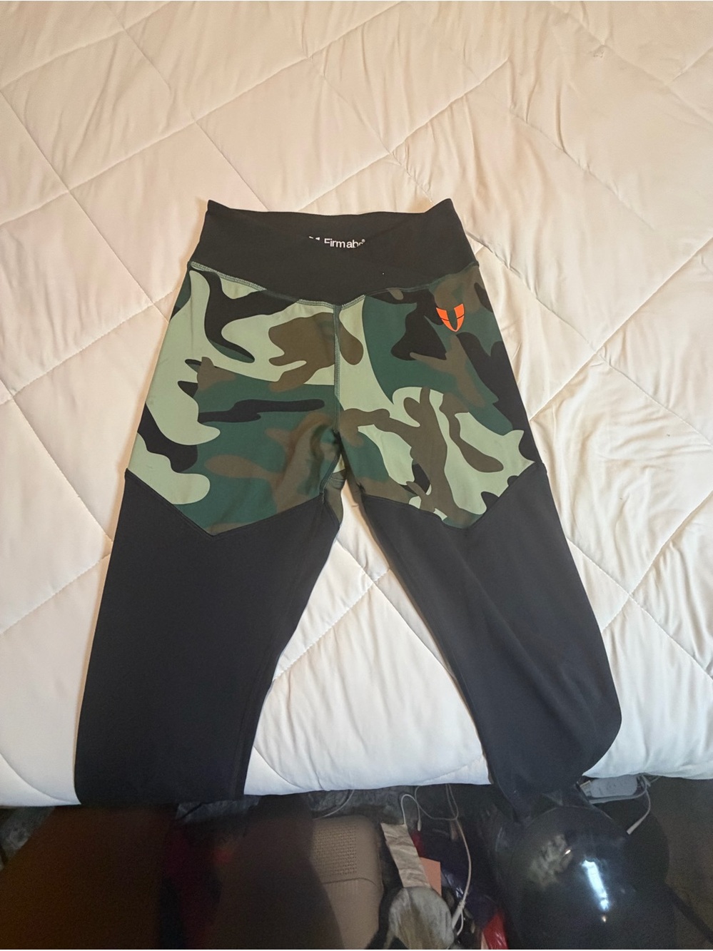Firm Abs Camo Cargo leggings